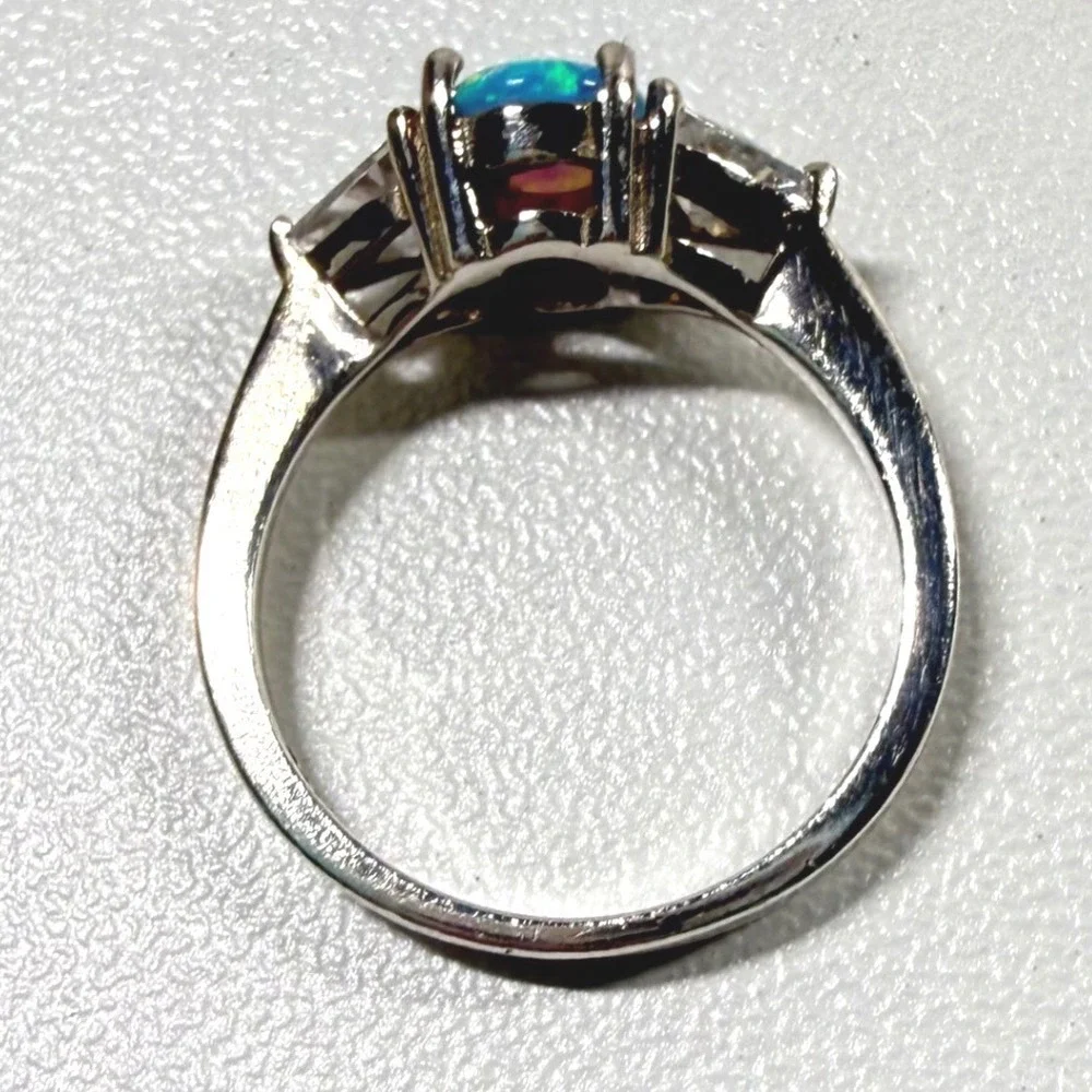 AVON Sterling Silver 925 Blue Lab Opal CZ Three Stone Ring Size 5 Vintage 1990s
